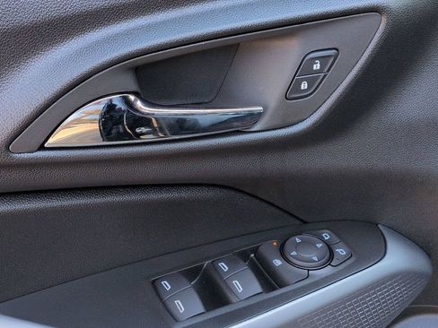 New 2026 Chevrolet Trax RS w/ Driver Confidence Package FWD image 8