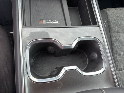 Used 2025 GMC Acadia Elevation FWD image 26
