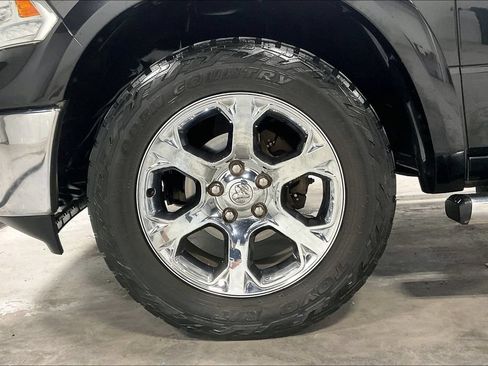 Used 2016 RAM 1500 Laramie w/ Convenience Group AWD/4WD image 10