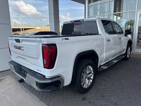 Used 2020 GMC Sierra 1500 SLT AWD/4WD image 3
