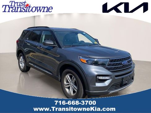 Used 2023 Ford Explorer XLT w/ Equipment Group 202A AWD/4WD image 1