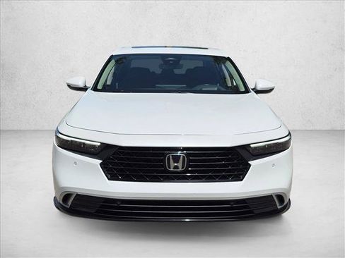 Used 2024 Honda Accord Touring image 2