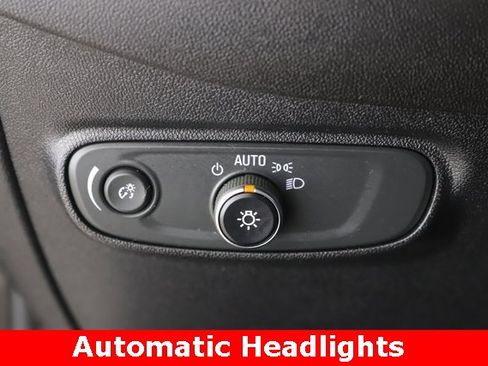 Used 2018 Chevrolet Equinox LT w/ Sun & Infotainment Package image 20