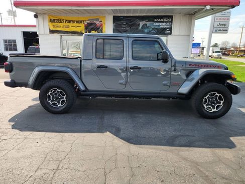 Used 2021 Jeep Gladiator Mojave w/ Uconnect 4C Nav & Sound Group AWD/4WD image 2
