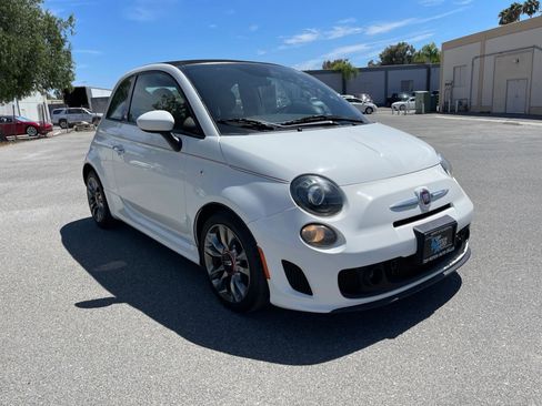 Used 2014 FIAT 500 GQ Edition w/ Comfort/Convenience Group FWD image 3