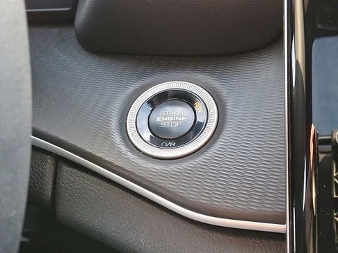 Certified 2024 Jeep Grand Cherokee Altitude image 27