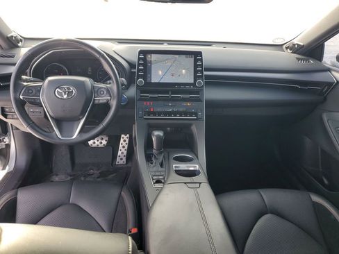 Used 2022 Toyota Avalon XSE image 21