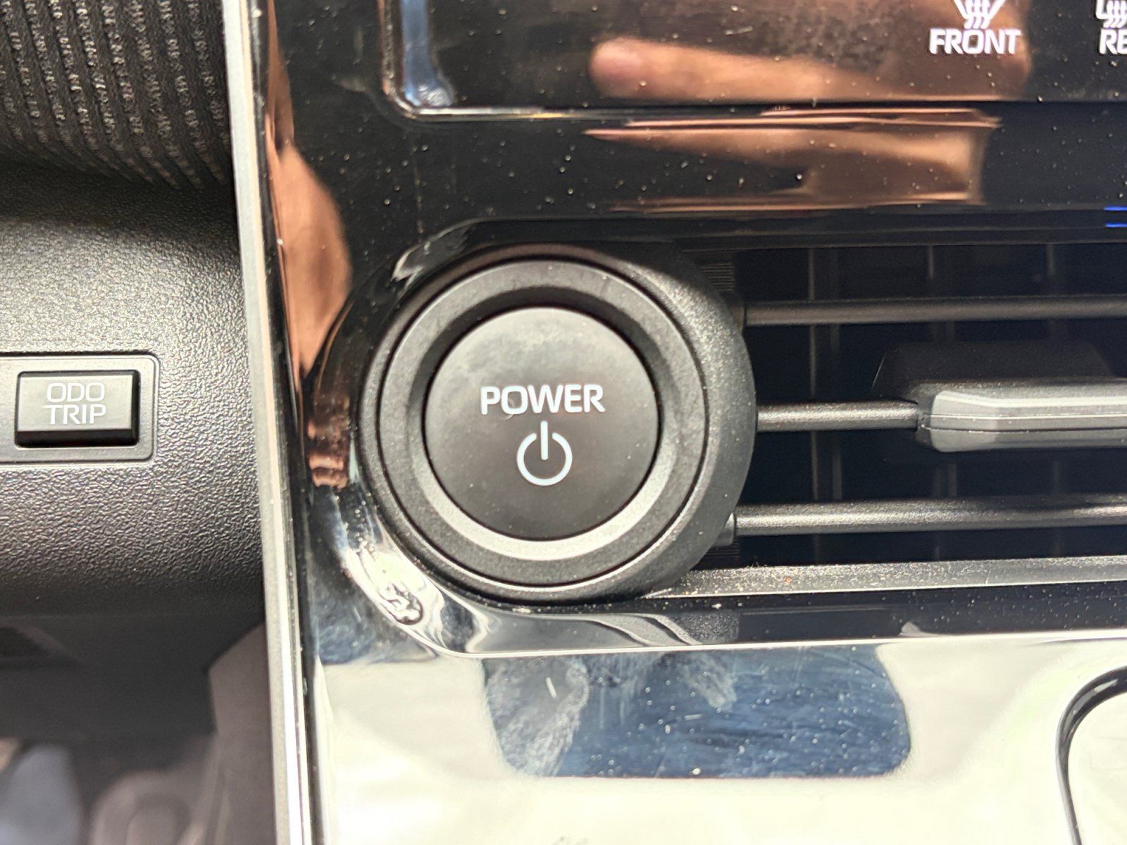 Certified 2023 Subaru Solterra AWD image 30