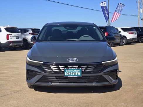 Used 2026 Hyundai Elantra Sport image 3