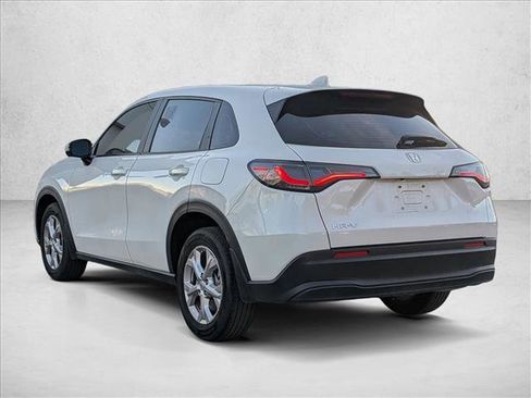 Used 2025 Honda HR-V LX image 7