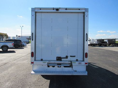 Used 2020 Ford Transit 350 image 6