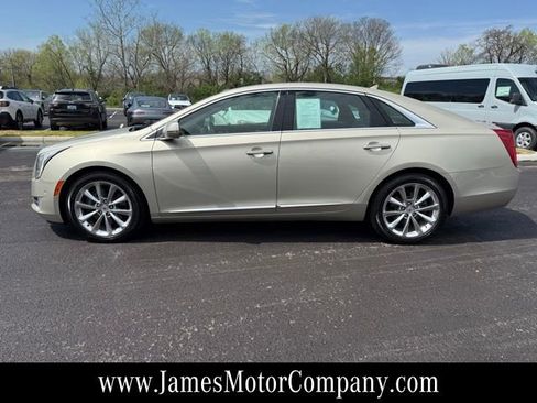 Used 2014 Cadillac XTS Luxury w/ Driver Awareness Package image 8