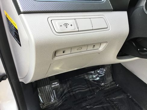 Used 2016 Hyundai Sonata SE image 28