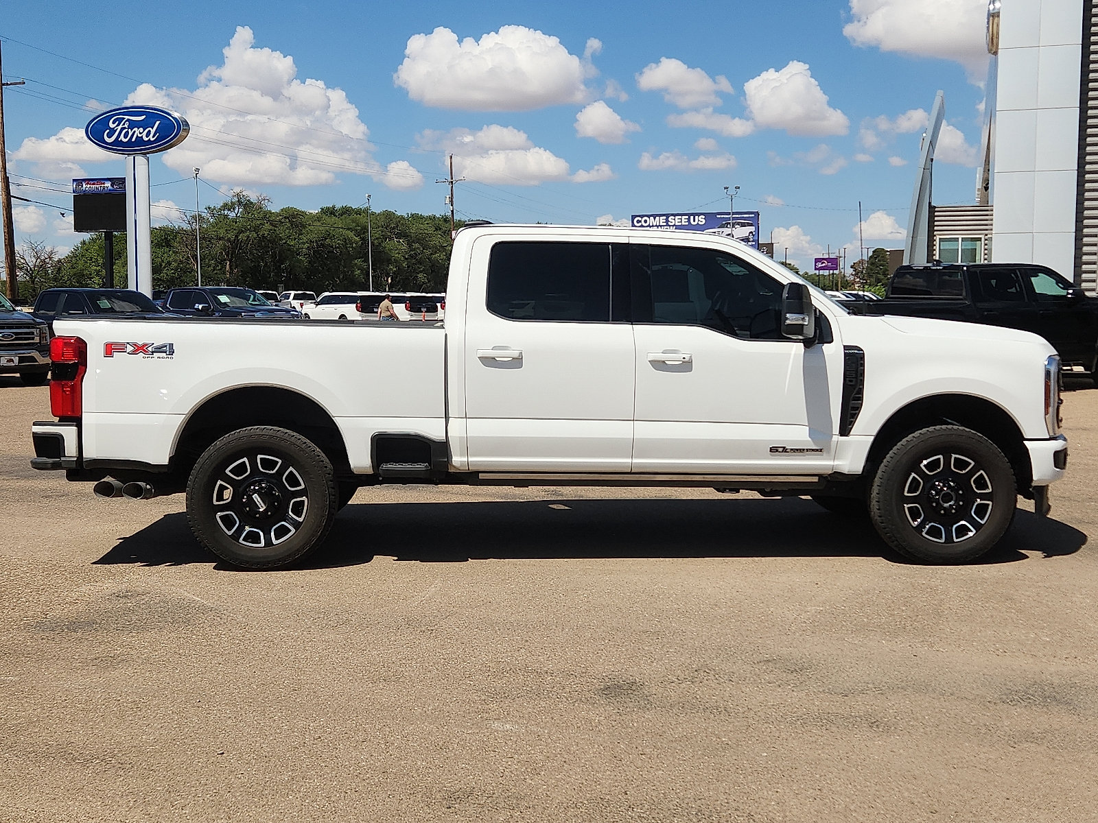 New 2026 Ford F250 Platinum w/ FX4 Off-Road Package AWD/4WD image 5