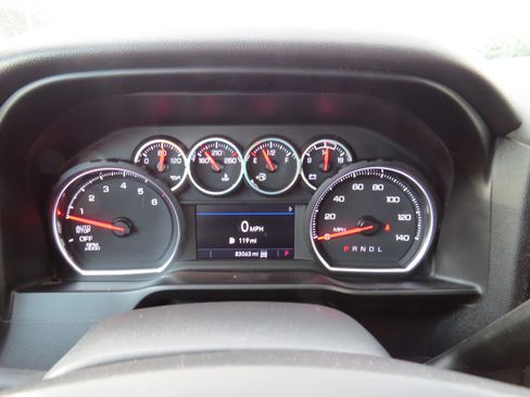 Certified 2020 Chevrolet Silverado 1500 RST AWD/4WD image 22