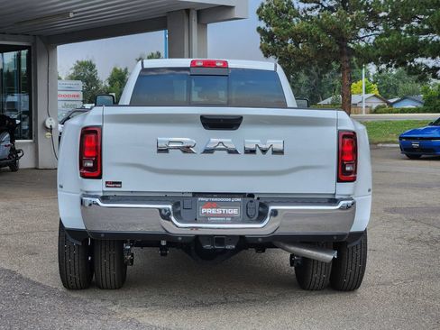 Used 2026 RAM 3500 Tradesman AWD/4WD image 12