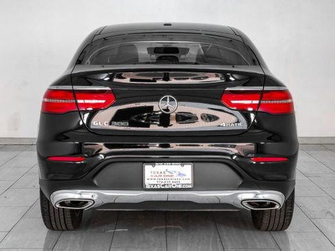Used 2017 Mercedes-Benz GLC 300 4MATIC Coupe image 7