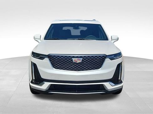 New 2025 Cadillac XT6 Luxury AWD/4WD image 15