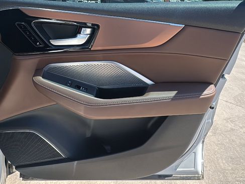 Used 2022 Acura MDX FWD w/ Technology Package image 30