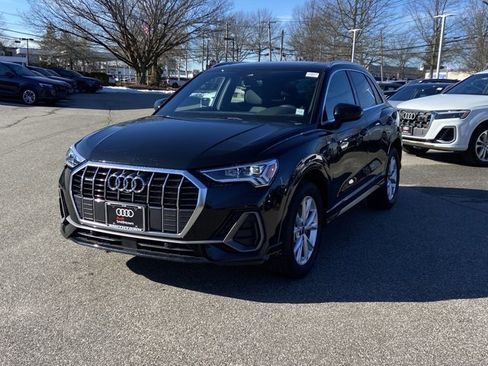 Certified 2025 Audi Q3 2.0T Premium w/ Convenience Package image 8