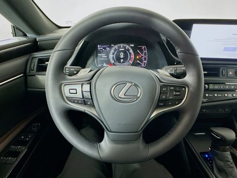 New 2025 Lexus ES 350 w/ Premium Package image 11