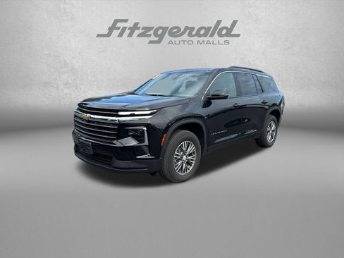Used 2025 Chevrolet Traverse LT AWD/4WD image 3