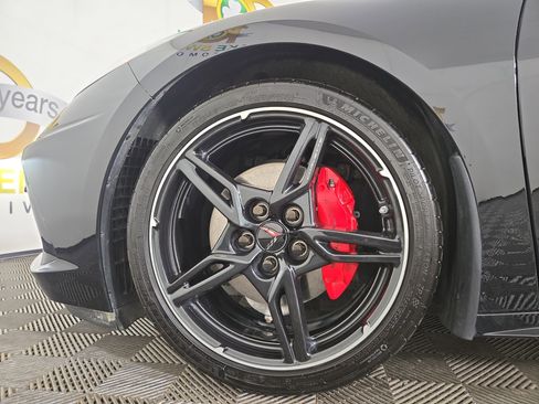 Certified 2023 Chevrolet Corvette Stingray Coupe w/ 1LT image 32