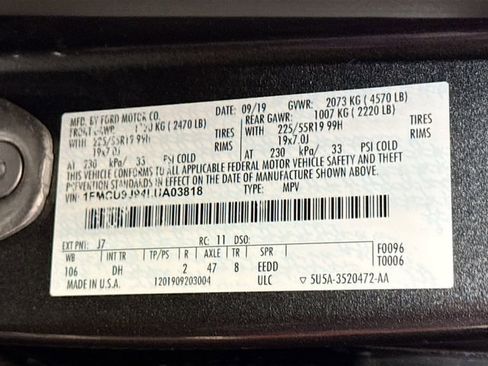 Used 2020 Ford Escape Titanium image 34