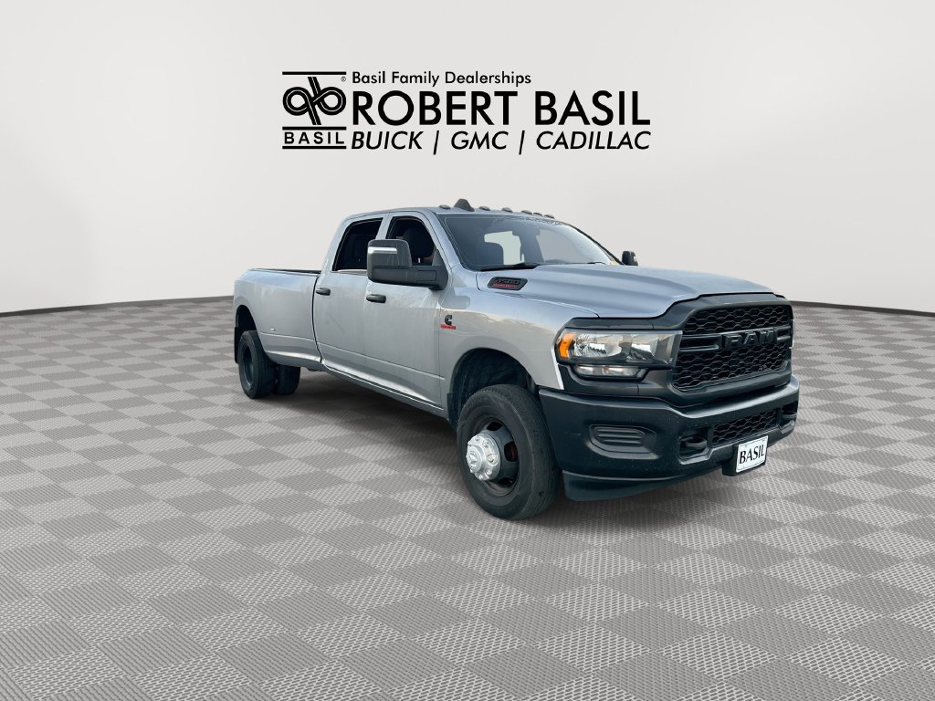 Used 2024 RAM 3500 Tradesman AWD/4WD image 2