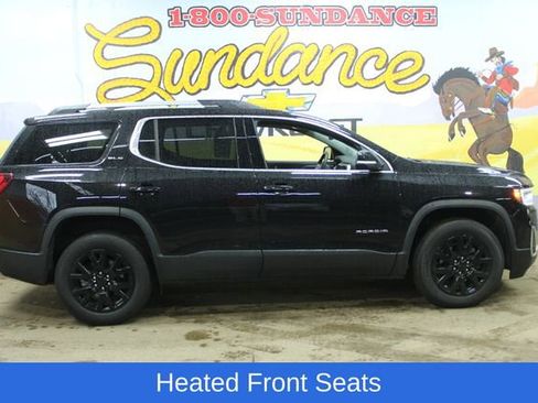 Used 2023 GMC Acadia SLE image 1