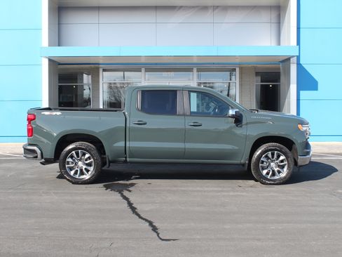 New 2026 Chevrolet Silverado 1500 LT image 3