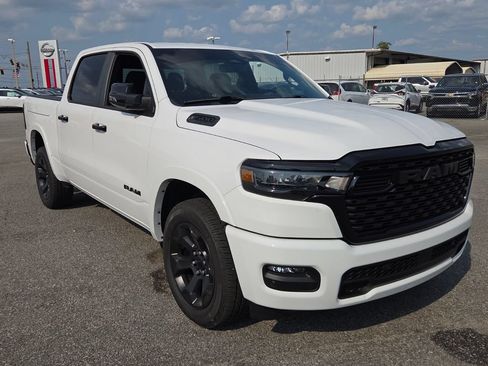 Used 2025 RAM 1500 Big Horn AWD/4WD image 15