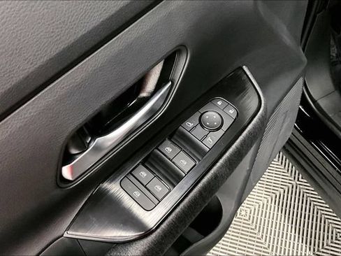 New 2026 Nissan Kicks SV w/ SV Premium Package FWD image 30