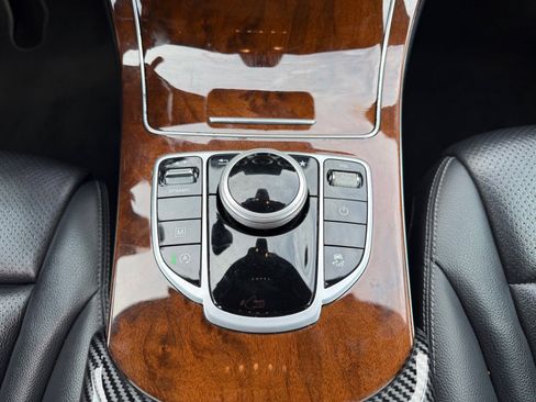 Used 2018 Mercedes-Benz GLC 300 GLC 300 4MATIC w/ Premium Package image 24