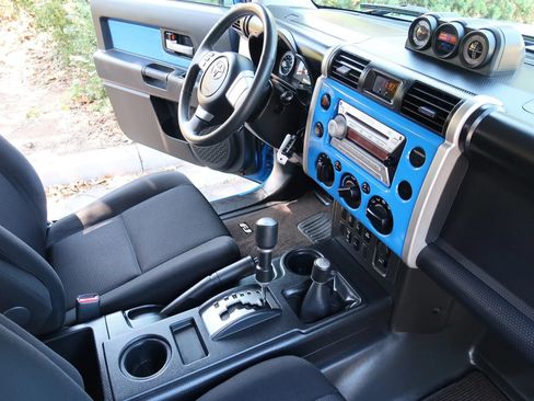 Used 2007 Toyota FJ Cruiser 4WD image 44
