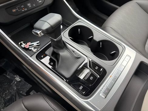 New 2026 Kia Carnival EX FWD image 15
