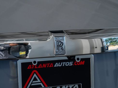 Used 2022 Rolls-Royce Phantom Sedan image 28