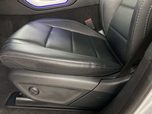 Used 2023 Mercedes-Benz GLS 450 4MATIC w/ AMG Line Exterior image 19