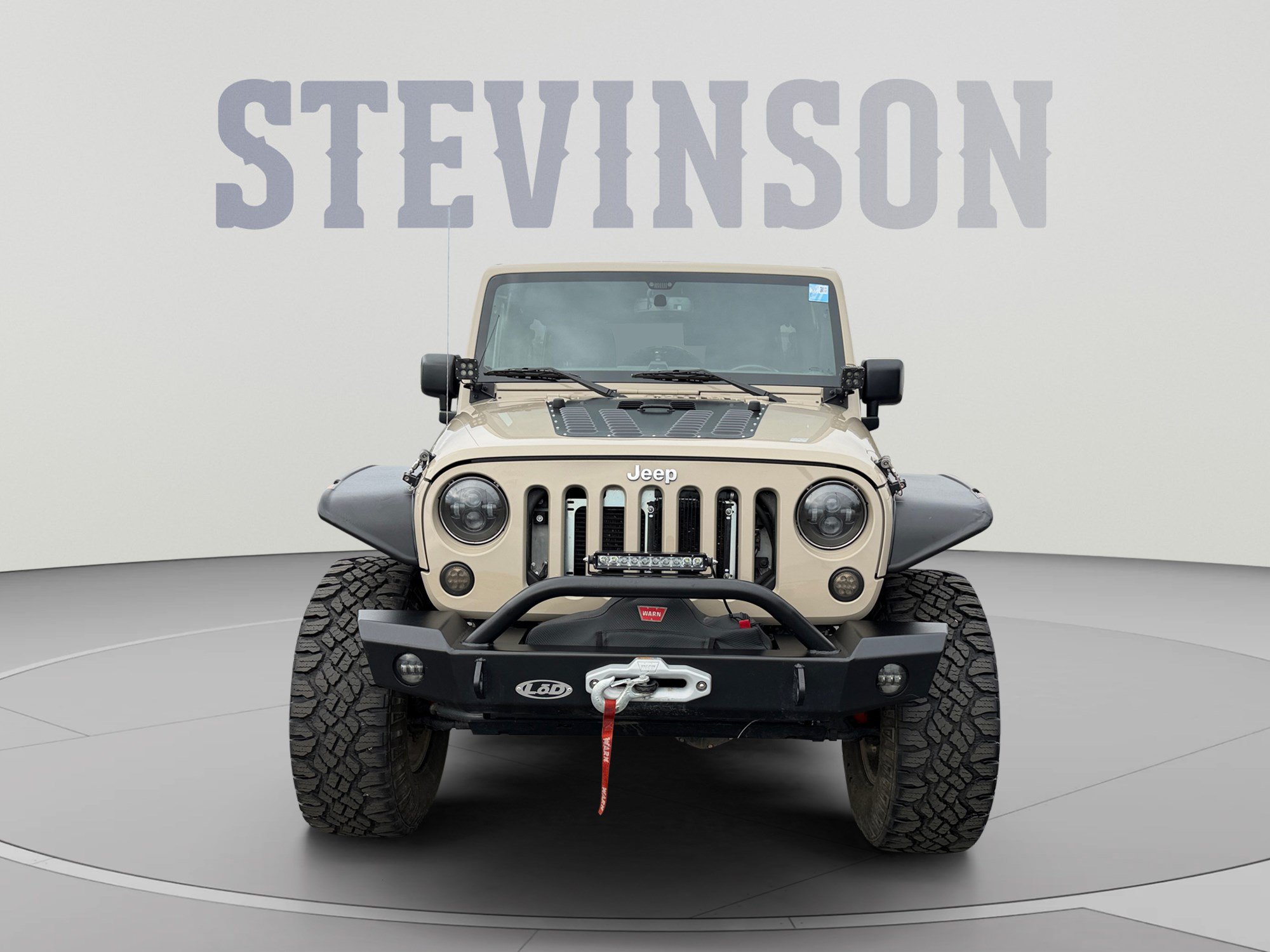 Used 2016 Jeep Wrangler Unlimited Rubicon w/ Connectivity Group AWD/4WD image 8