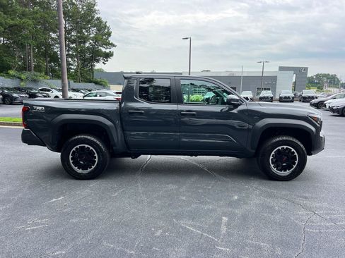 Used 2024 Toyota Tacoma TRD Off-Road AWD/4WD image 3