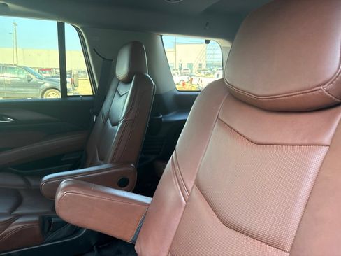Used 2015 Cadillac Escalade Premium AWD/4WD image 9