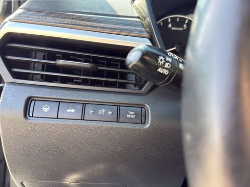 Used 2022 Nissan Altima 2.5 SL FWD image 15