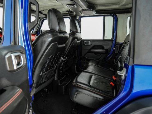 Used 2019 Jeep Wrangler Unlimited Rubicon w/ Uconnect 4C Nav & Sound Group image 38