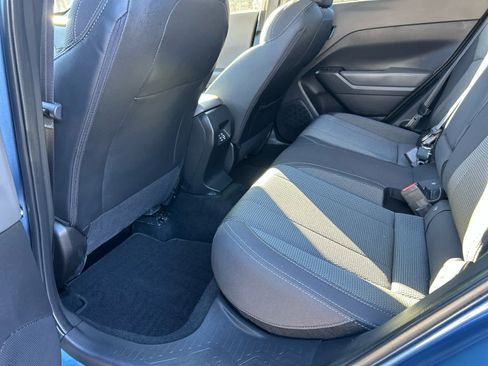 Used 2024 Subaru Crosstrek 2.0i Premium image 36