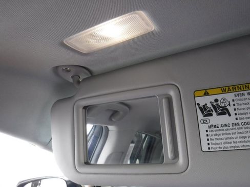 Used 2023 Toyota RAV4 XLE Premium image 37