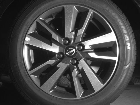 Used 2025 Nissan Versa SV FWD image 14