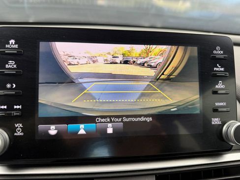 Used 2018 Honda Accord Sport image 35