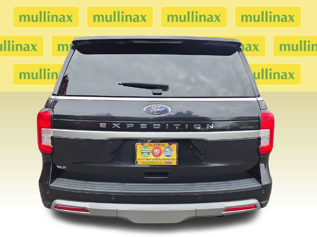 Certified 2024 Ford Expedition XLT AWD/4WD image 5