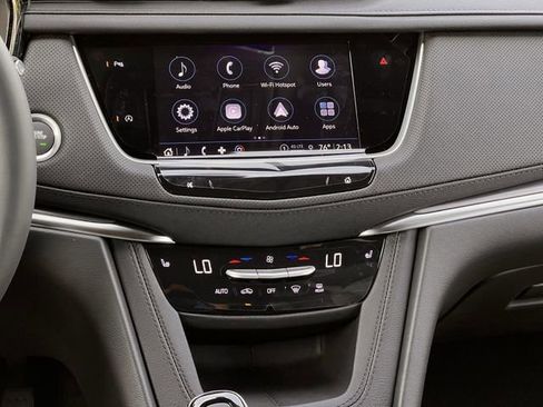 New 2026 Cadillac XT5 Luxury image 15