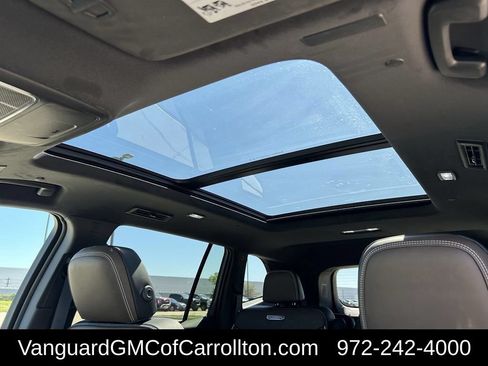 New 2026 GMC Acadia Denali Ultimate w/ LPO, Floor Liner Package AWD/4WD image 22